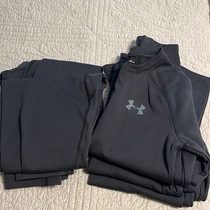 Under Armour kids cold gear baselayer sets size L